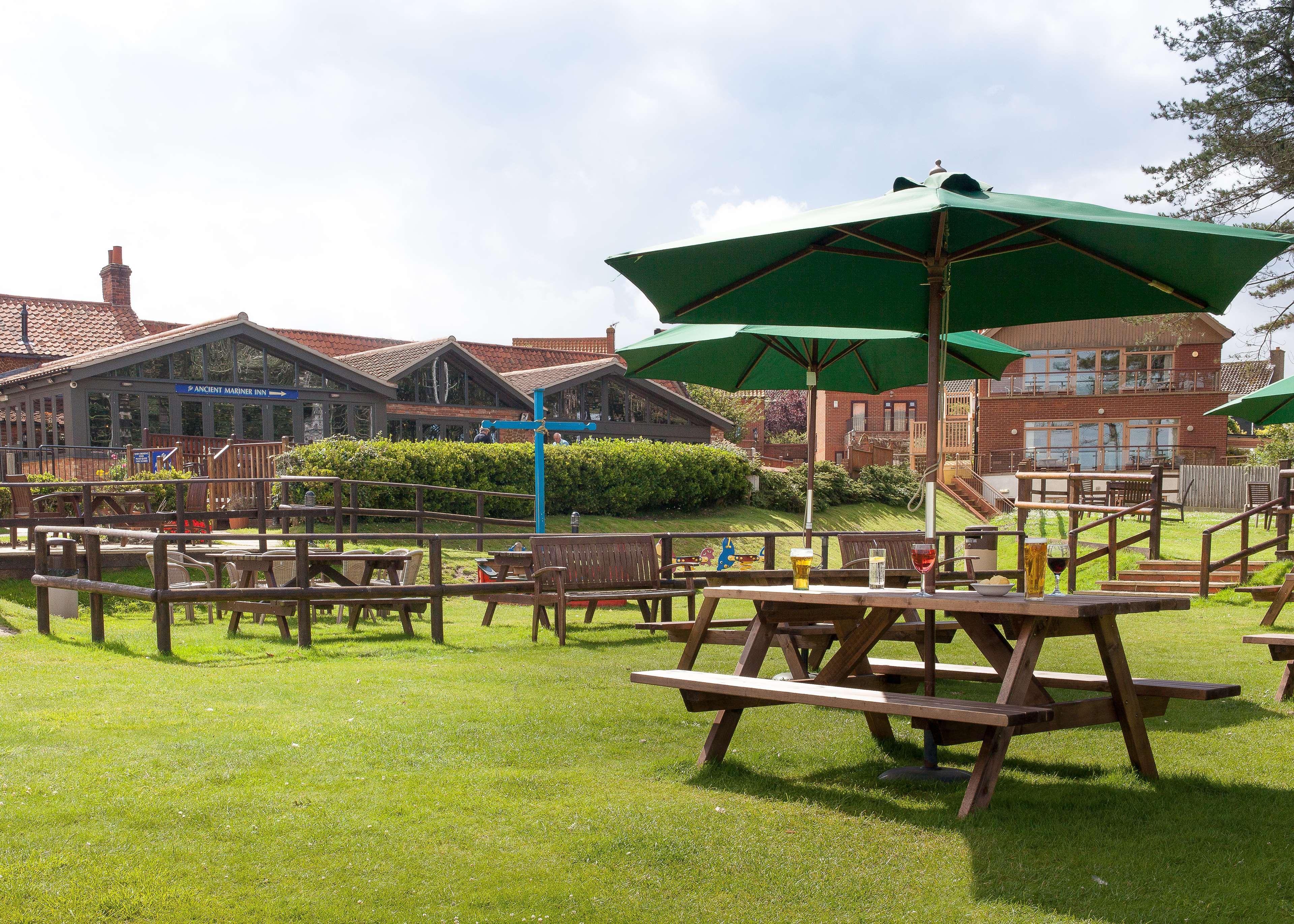 Old Hunstanton Le Strange Arms Hotel Exterior photo
